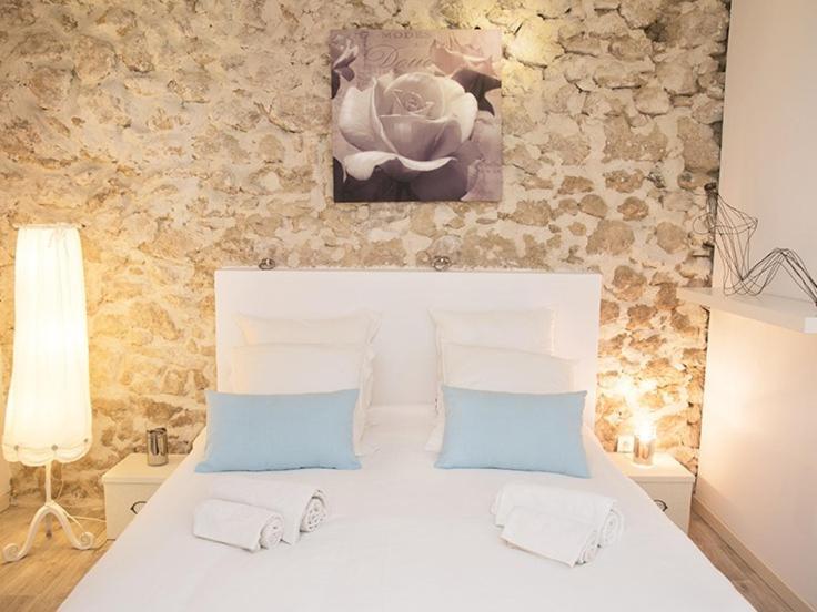 Domaine La Parpaille Otel Cucuron Oda fotoğraf